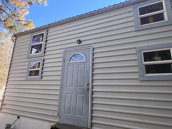 2nd image of 9849 Sunrise Hwy #15