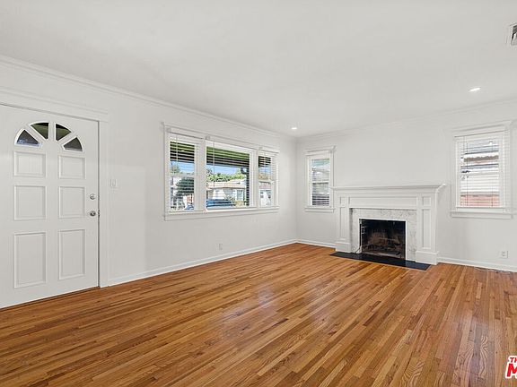 4th image of 4352 Globe Ave