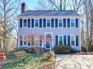 1653 York Mills Ln, Reston, VA 20194