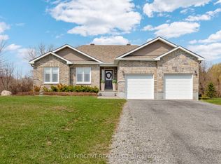 3012 Drew Dr, North Dundas, ON K0E 1W0