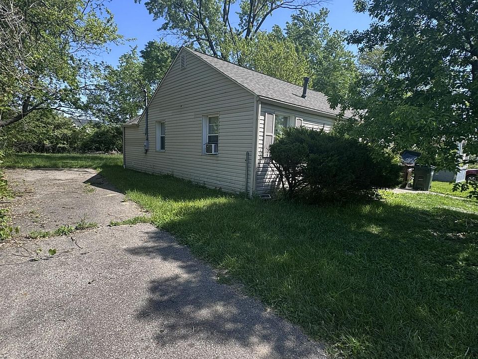2nd image of 2122 Myrtle Ave