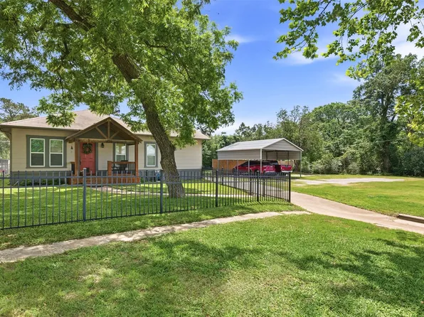 1726 13th St, Hempstead, TX 77445
