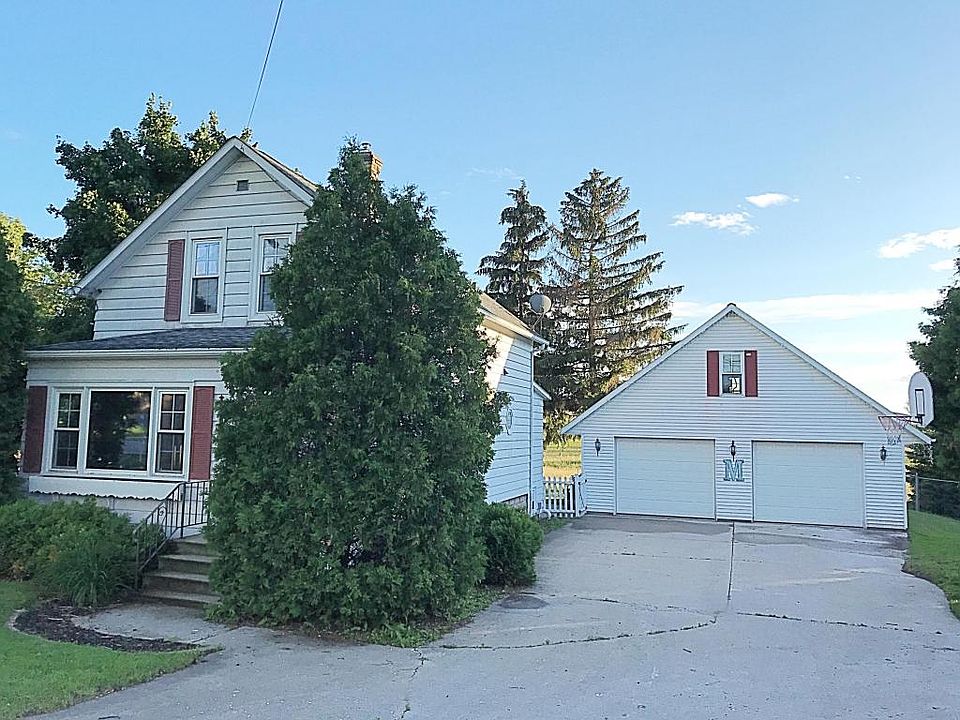 2nd image of 101 S Packer Dr