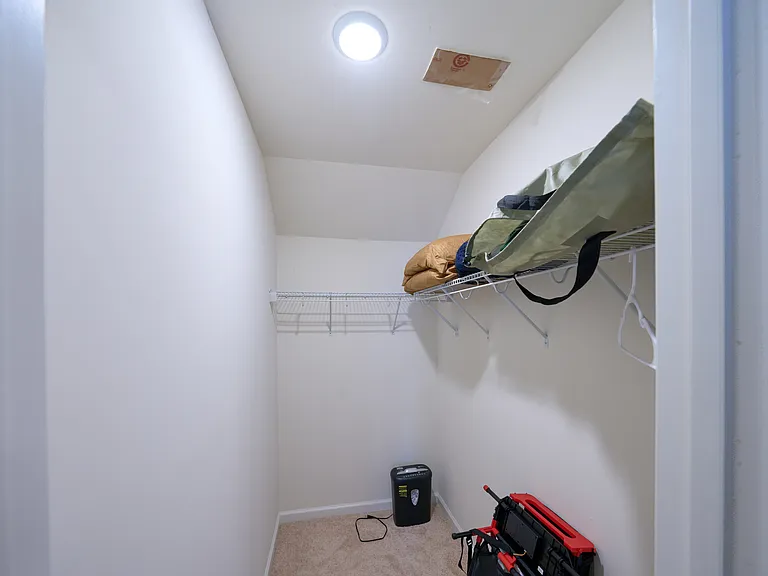 24887 Coventry Grove Ct — Photo 63