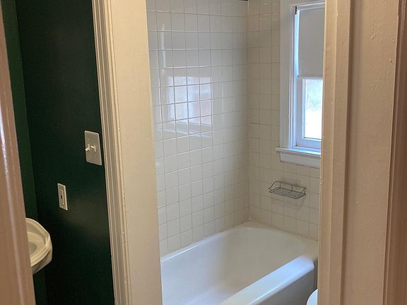 3rd image of 1333 Amarillo St