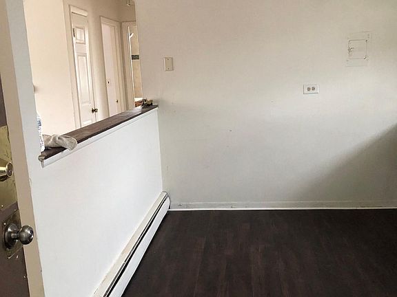 5th image of 725 N Lincoln Ave APT 3E