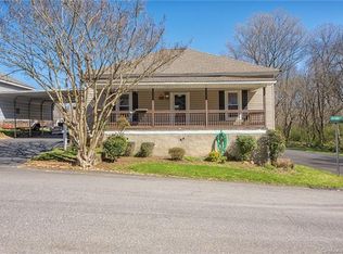 18 2nd St, Cramerton, NC 28032