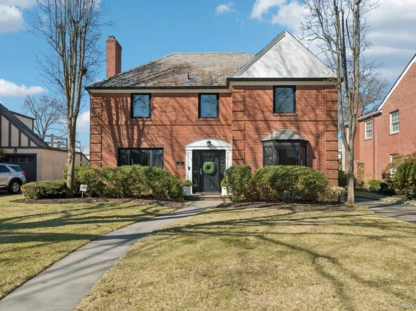 116 Kildare Road, Garden City, NY 11530