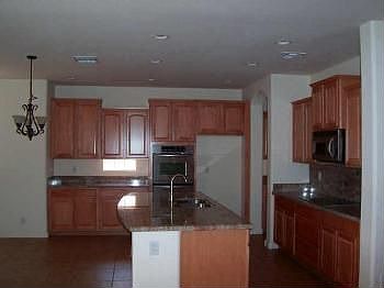 3rd image of 2732 E Lowell Ave