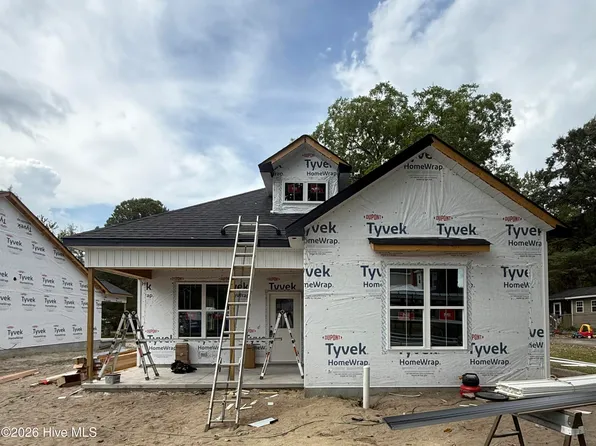 4138 W College Street, Ayden, NC 28513