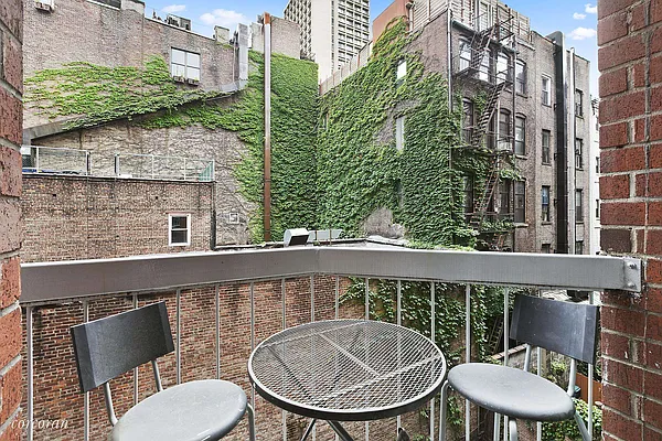 Sold by Corcoran | media 8