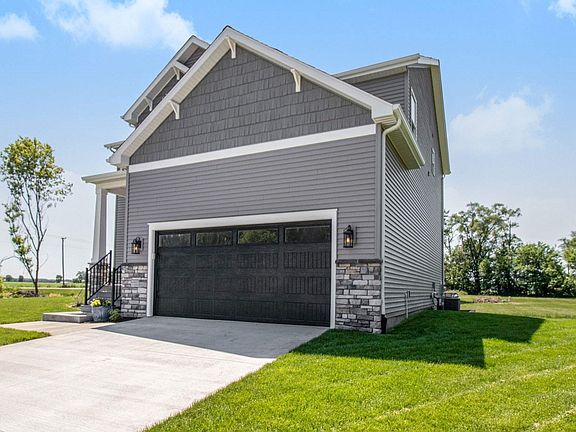 2nd image of 2057 Bennington Dr #698B