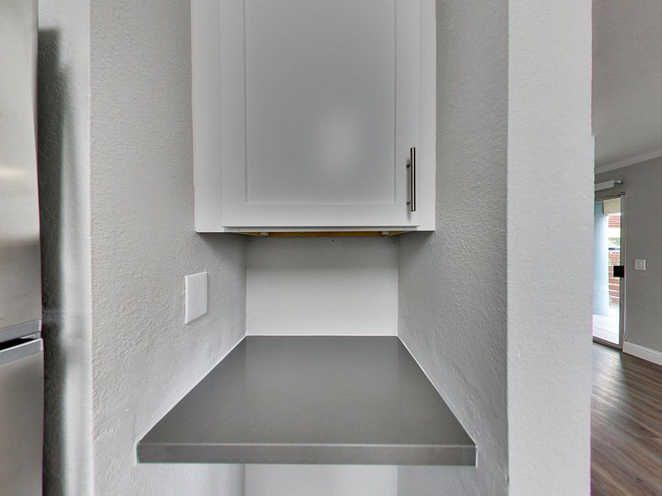 1st image of 570 Hampshire Ave #553-A