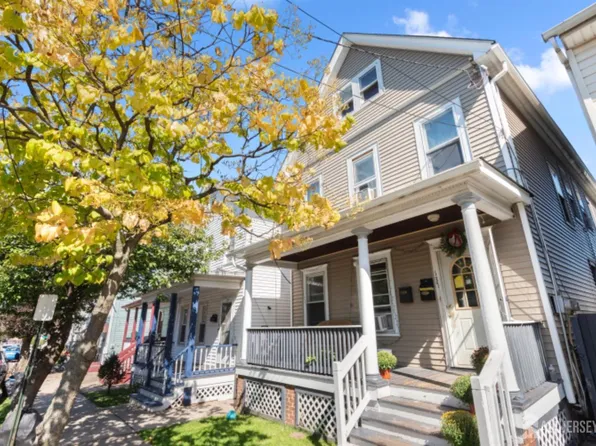 137 Townsend St, New Brunswick, NJ 08901