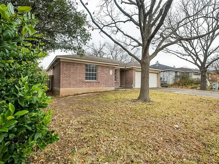2116 E Gann Hill Dr — Photo 1