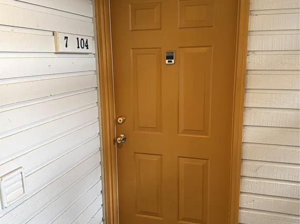 20156 Vikings Crest Loop NW #7-104, Poulsbo, WA 98370