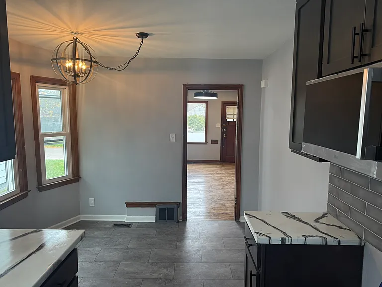 1050 Bulen Ave — Photo 7