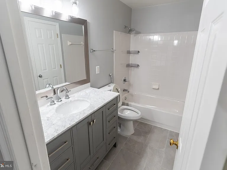 2403 Baikal Loop — Photo 25