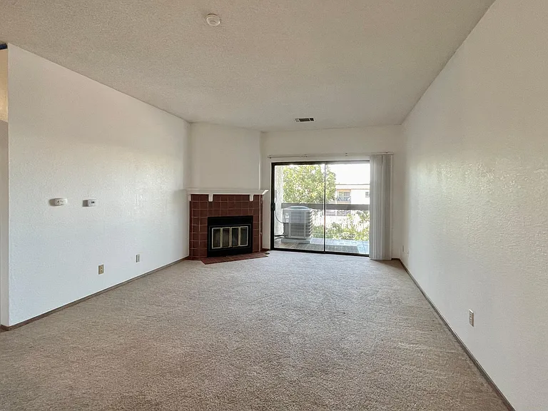 39931 Cedar Blvd #314 — Photo 2