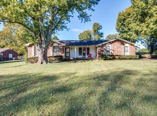 132 East Dr, Hendersonville, TN 37075
