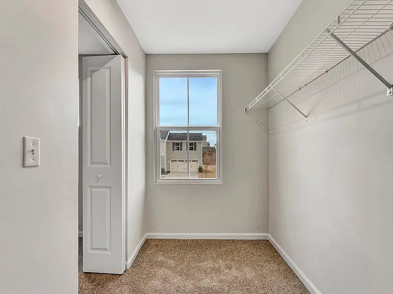 8 Torrington Dr — Photo 4