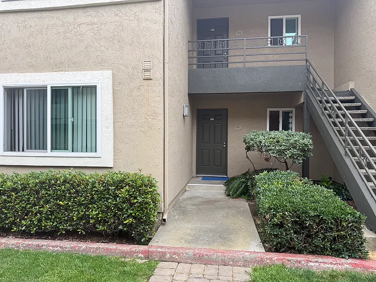 7555 Charmant Dr #1107 — Photo 4