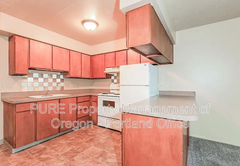 1135 SE 27th Ave — Photo 14