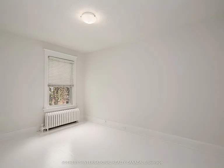 38 Browning Ave #UPPER — Photo 9