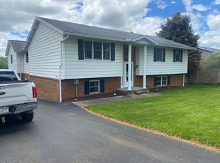 332 Virginia Cir, Uniontown, PA