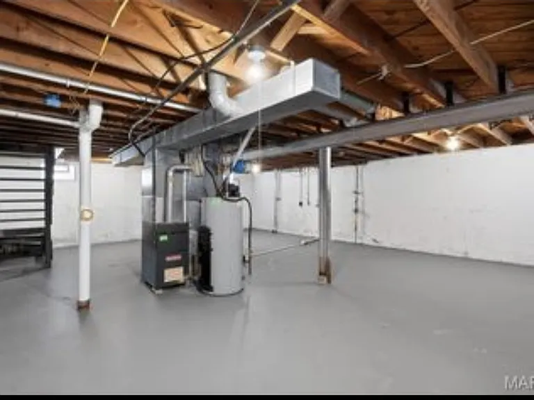 405 Estelle Ave — Photo 24