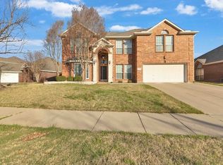 9102 Hogan Dr, Rowlett, TX