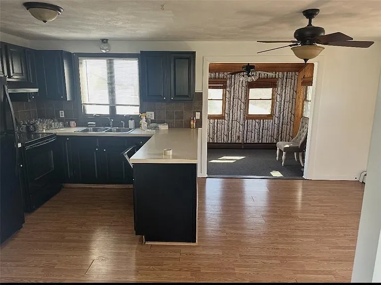 20 Pavilion Ct #22 — Photo 4