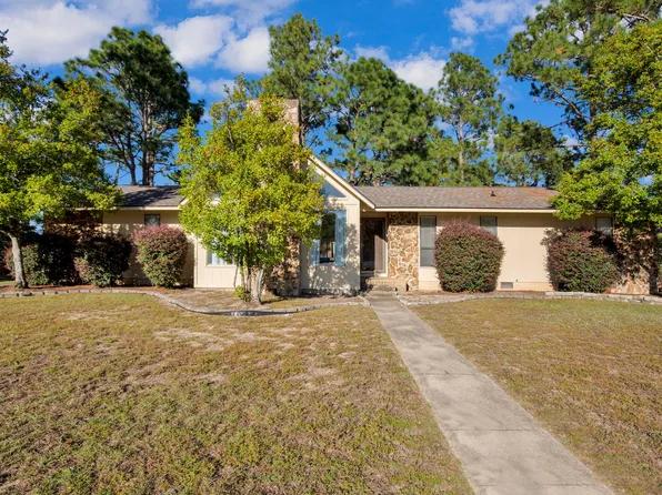 1715 Purdue Dr, Fayetteville, NC 28304