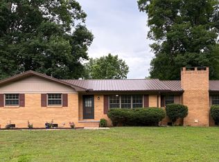 1191 Red Hill Valley Rd SE, Cleveland, TN 37323