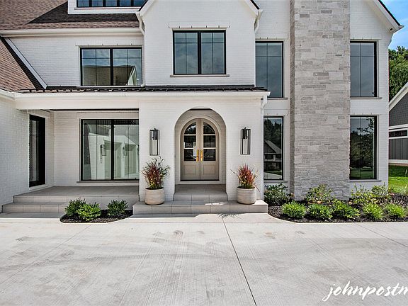 5th image of 5789 Manchester Hills Dr