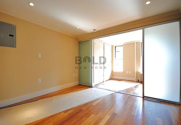 Rented by Bold New York | media 27