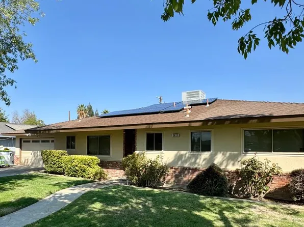 2825 Westgate Dr, Madera, CA 93637