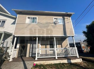 1723 S G St #1, Tacoma, WA 98405