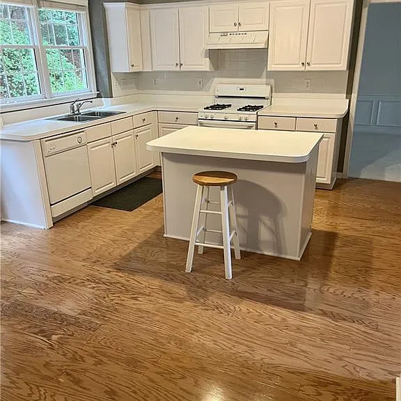 5080 Avala Park Ln — Photo 10