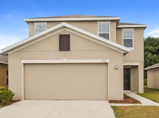 11916 Grand Kempston Dr, Gibsonton, FL 33534