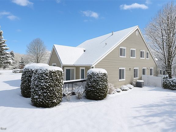 2nd image of 4180 Castle Rdg