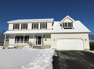 8 Trafalgar Dr, Plattsburgh, NY 12901