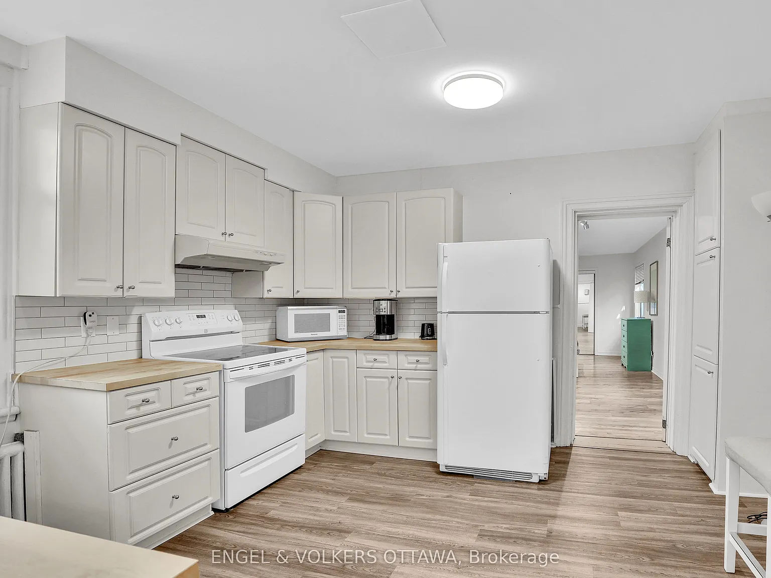 1 bed, $2,400 — Photo 4