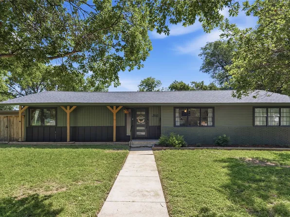 1908 8th St, Brownwood, TX 76801