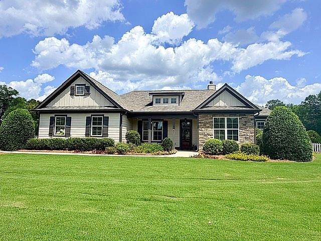 1st image of 1461 Westminster Way