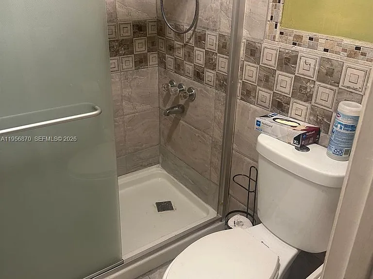 855 NE 209th St #203-34 — Photo 14