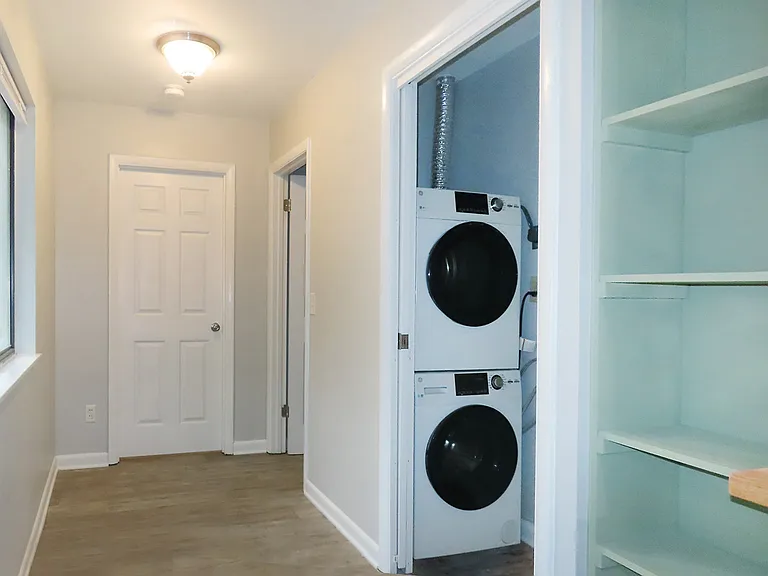 913 Shadylawn Rd #A — Photo 15