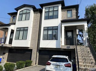 1582 John St #1582, Fort Lee, NJ 07024