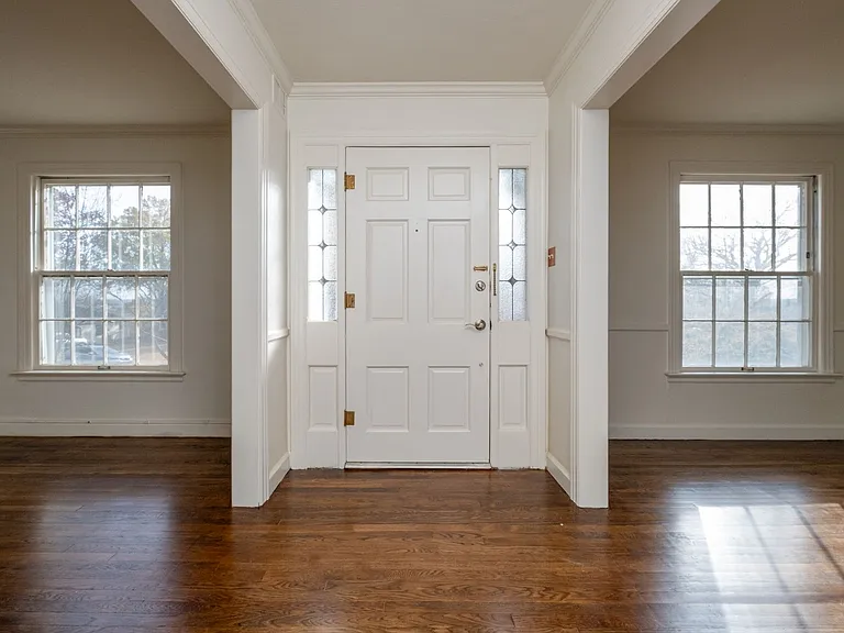 505 Skyline Dr — Photo 4