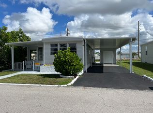 9 Hobnail Dr #9, North Fort Myers, FL 33903